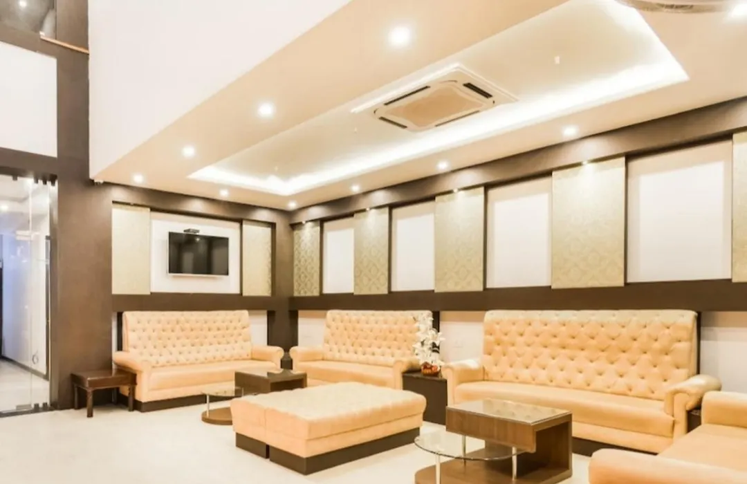Hotel Royal Akshayam-1